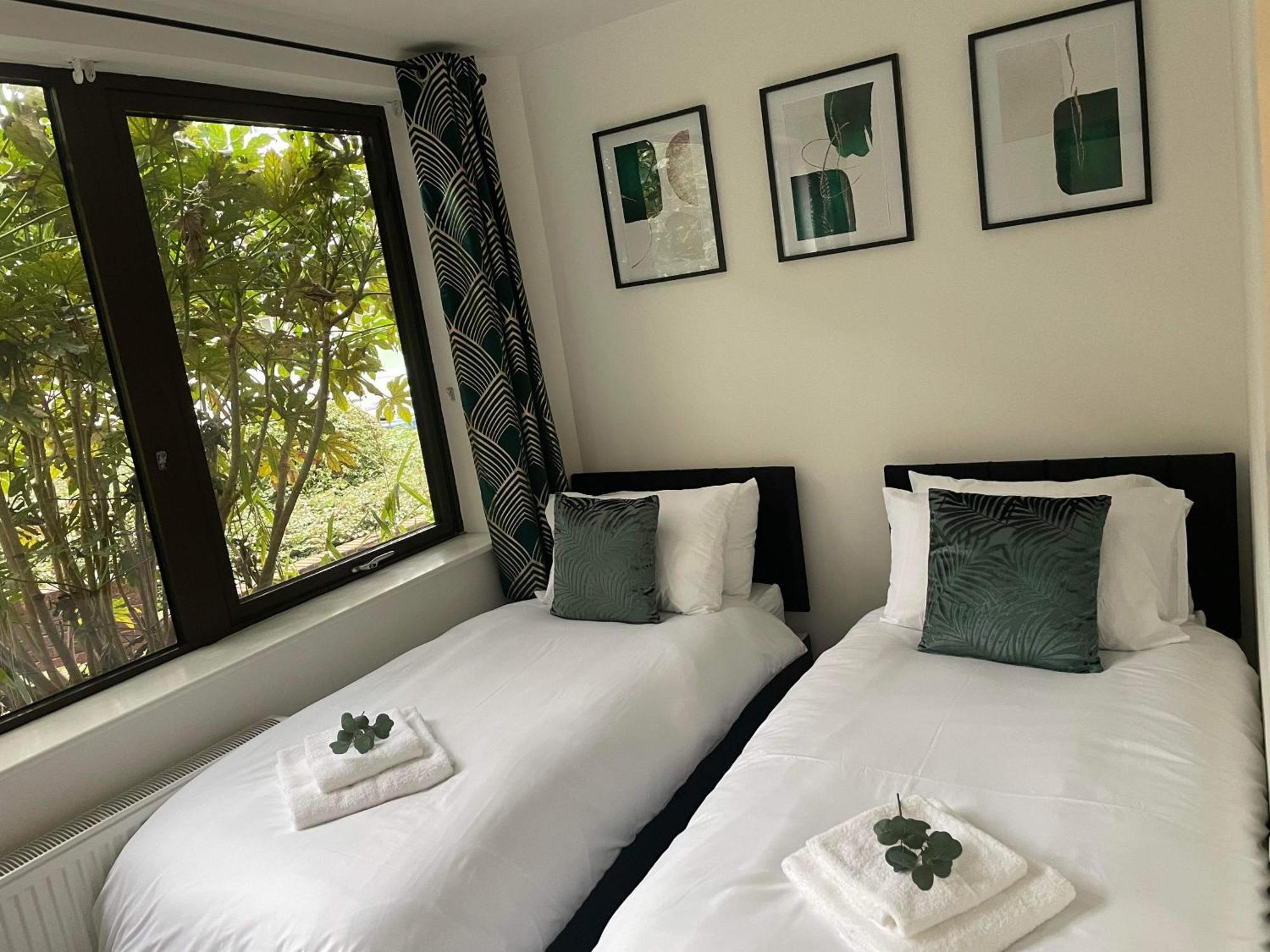 Modern City Centre Apartment إكزيتر المظهر الخارجي الصورة
